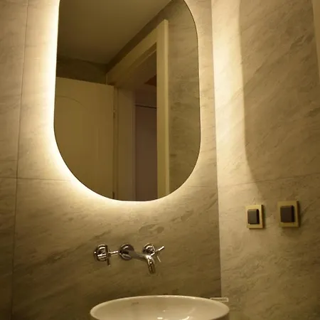Immys Hotel